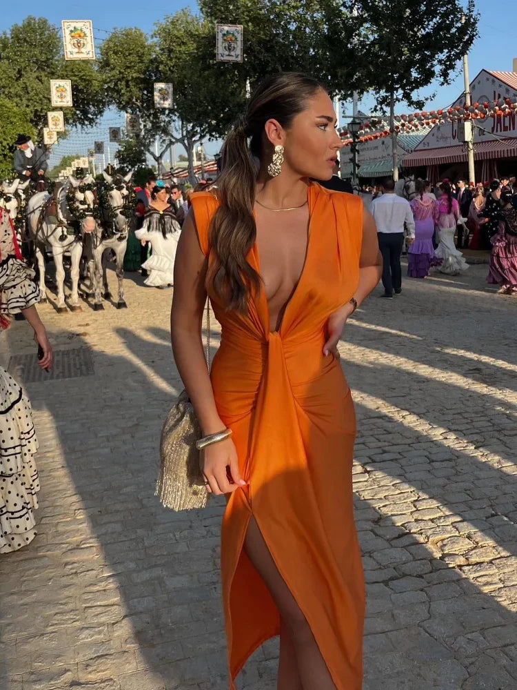 Anna - Sukienka Maxi z Eleganckim Plisowaniem